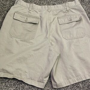 Cherokee Mens casual beige shorts size 36